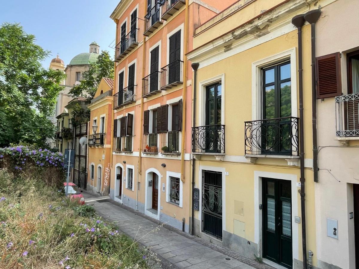 La Casa Gialla Cagliari Eksteriør bilde
