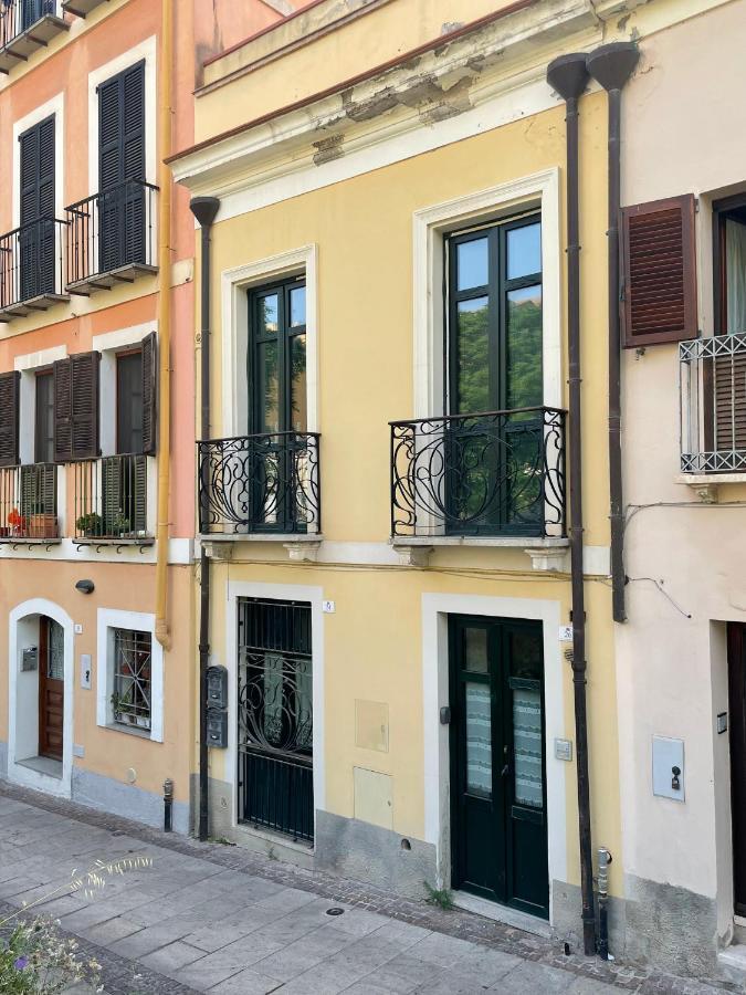 La Casa Gialla Cagliari Eksteriør bilde