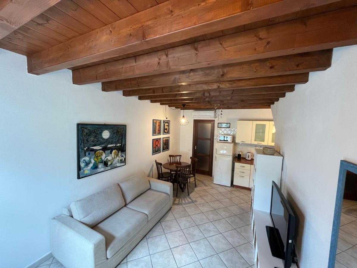 La Casa Gialla Cagliari Eksteriør bilde
