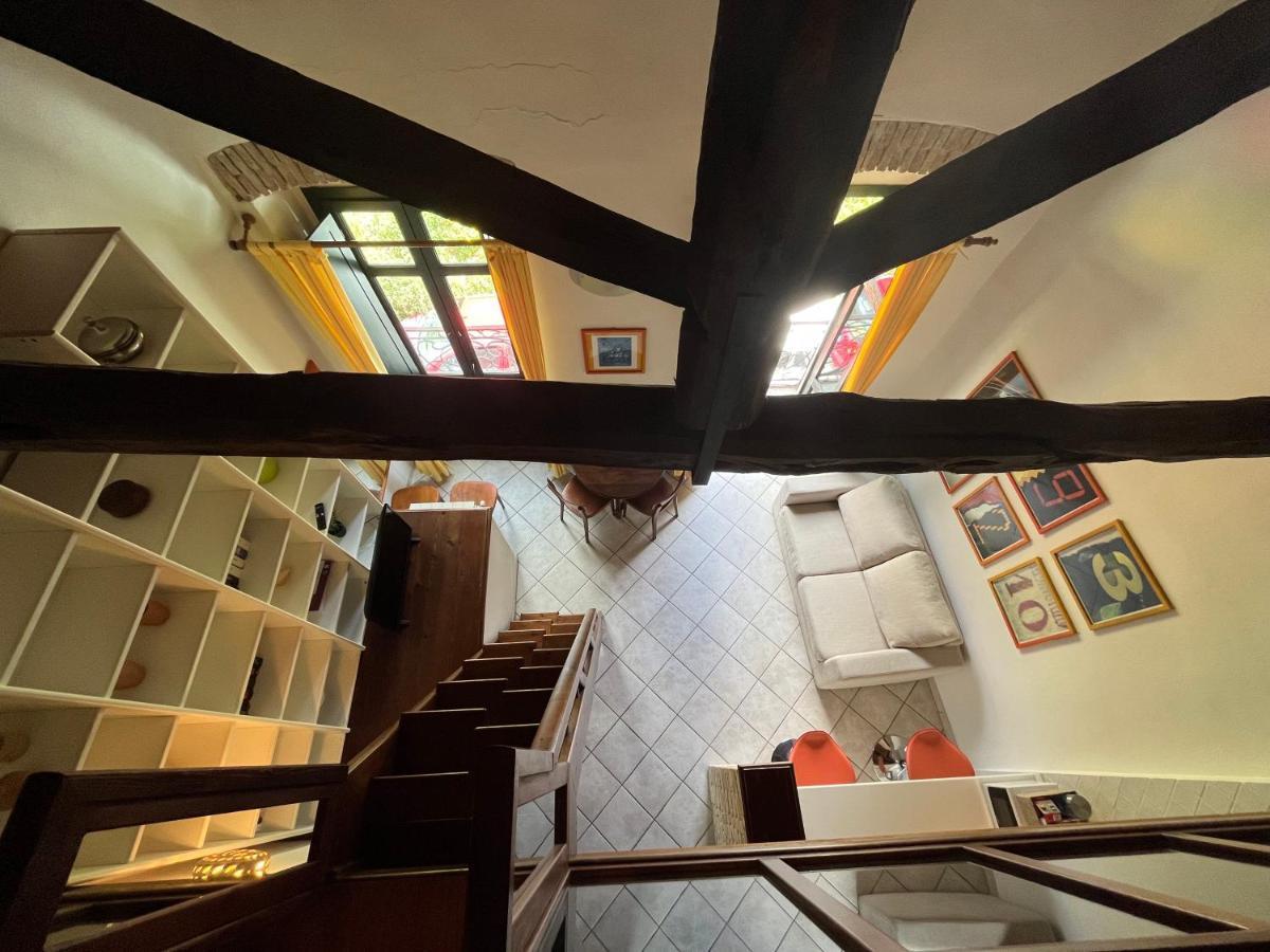 La Casa Gialla Cagliari Eksteriør bilde